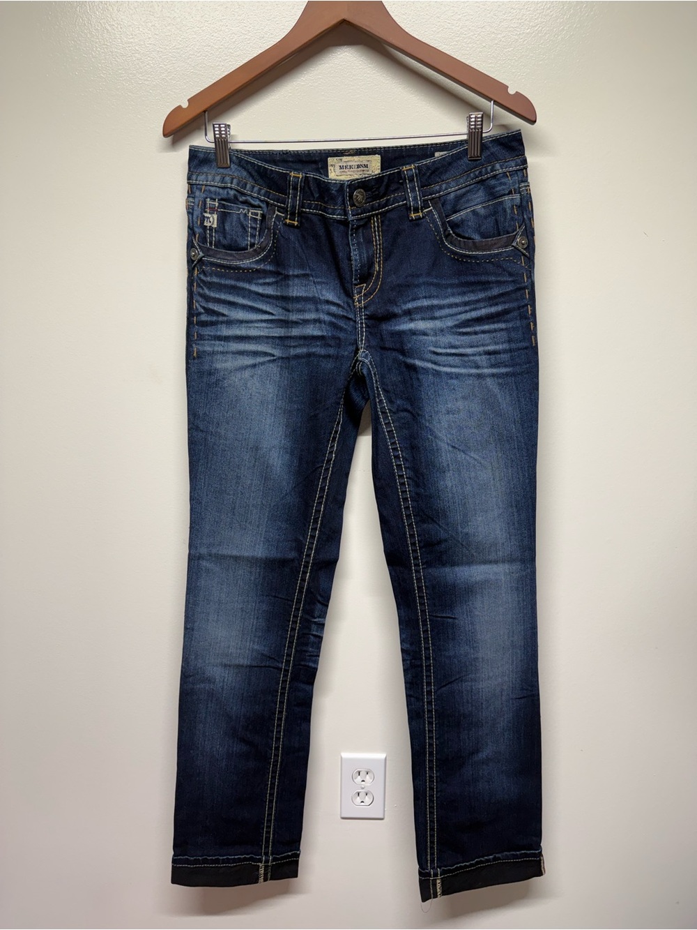 Mek denim Women's Dark Blue Cropped Stretch Jeans